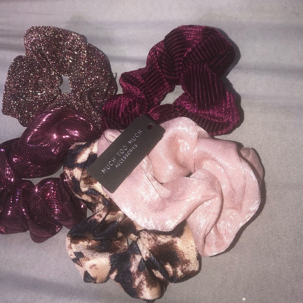 Can we talk print for a second😍love this set